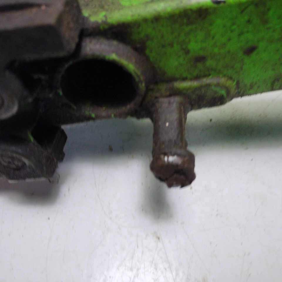 2000 Kawasaki Mojave 250 Rear Swingarm Foto 4 de 4