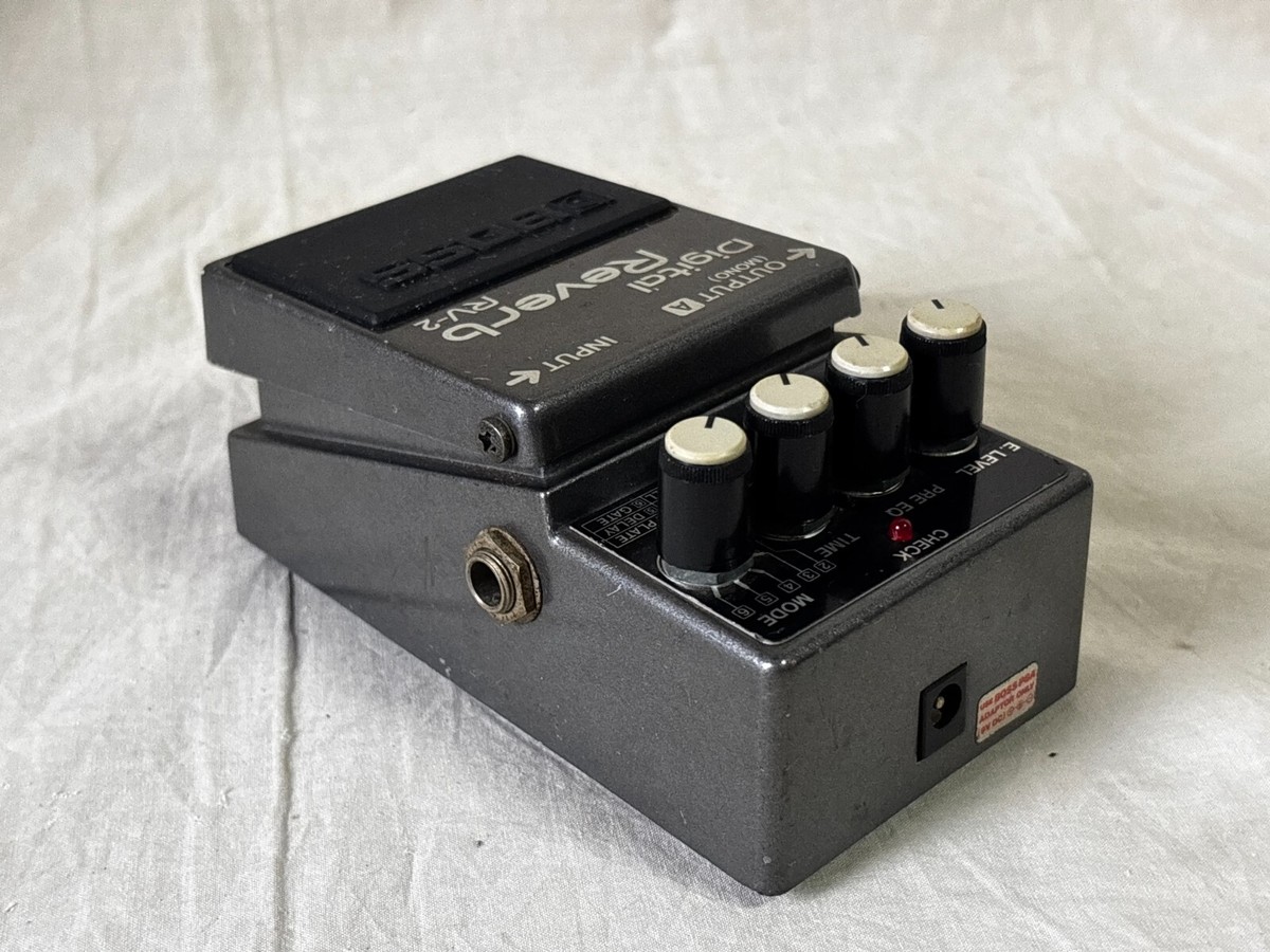 BOSS RV-2 美品 日本製 Japan Digital Reverb Boss RV-2 Digital Reverb (The Japanese Pedal Show) - YouTube