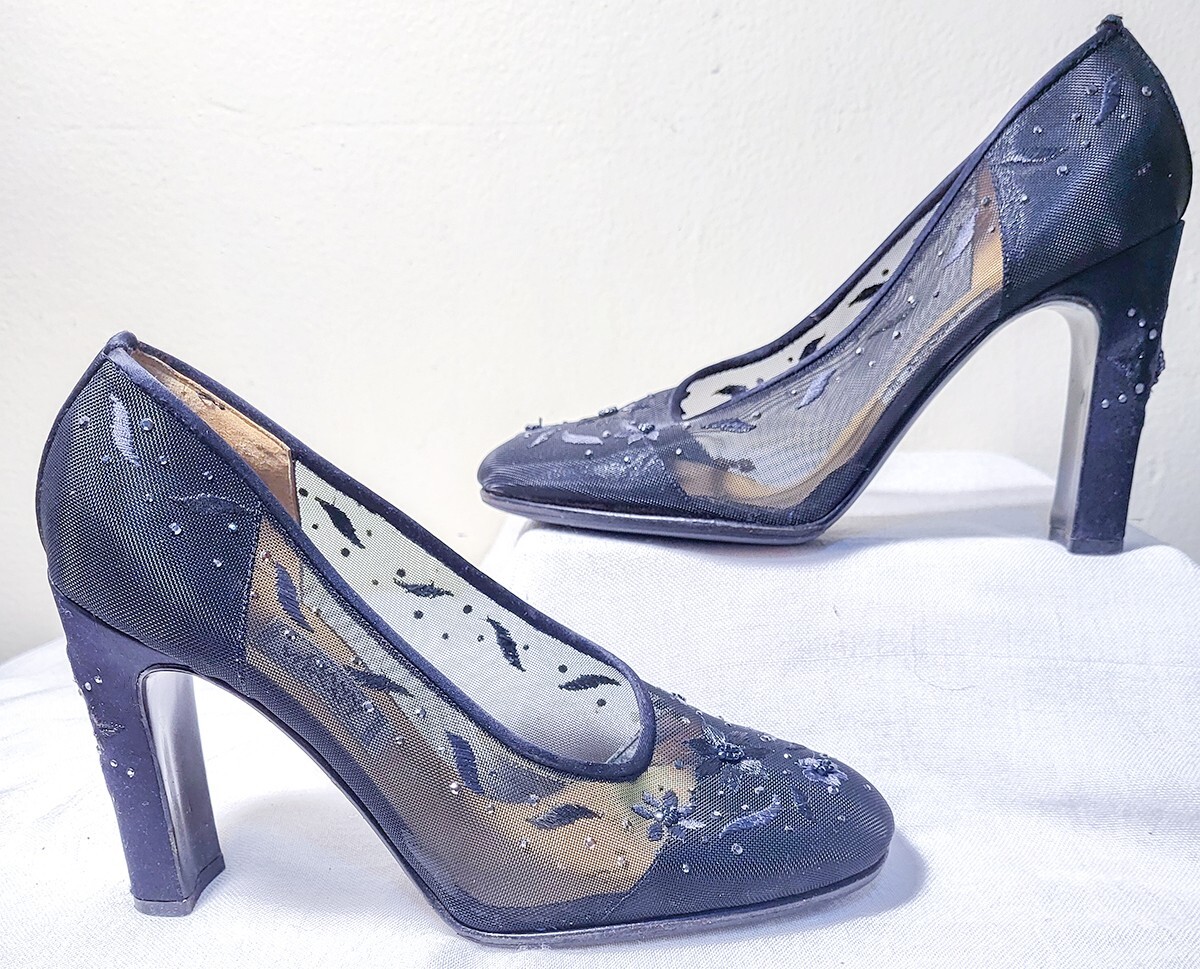Gianni Versace 90s Black Floral Beaded Pump Heels Shoes Size Gianni Versace 90s Black Floral Beaded Pump Heels Shoes Size