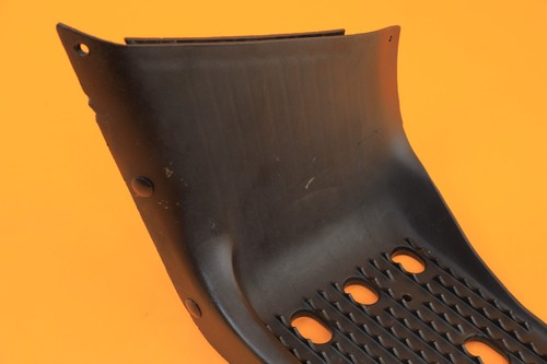 03-09 2005 Trail Boss 330 OEM Left Foot Well Footwell Rest Mud Guard - Picture 5 of 9