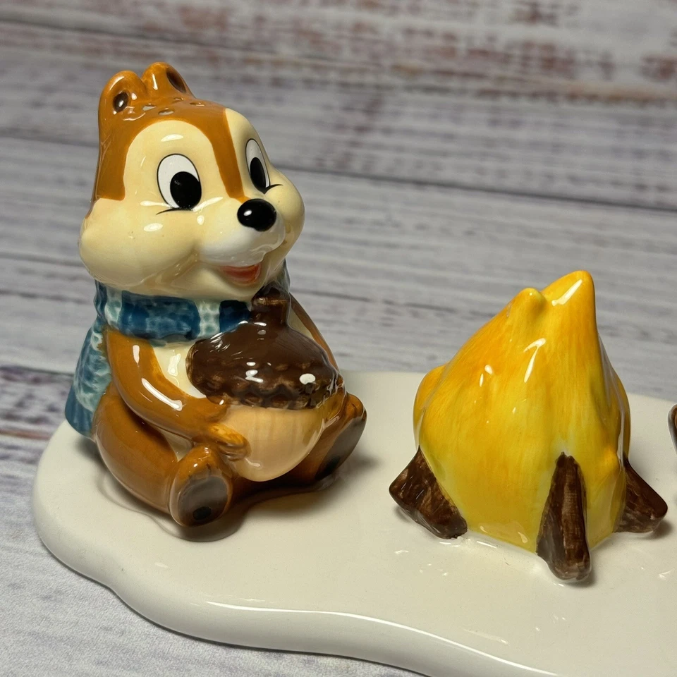 Salero y pimentero para camping Chip and Dale de vacaciones de los parques de Disney D1 Foto 3 de 4