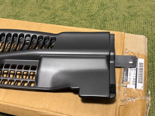 Nissan Genuine 300ZX FiarladyZ Z32 Cowl Top Grille Clip For Right Hand Drive OEM - Bild 4 von 12