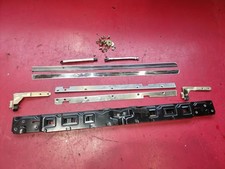 Schiebedach Gleitschienen Winkel Schrauben Mercedes W126 SE SEL 2. Serie Schiebedach Gleitschienen Winkel Schrauben Mercedes W126 SE SEL 2. Serie