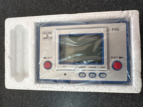 Vintage Nintendo Game & Watch Fire RC-04 Silver Series Japan 1980 Game Console