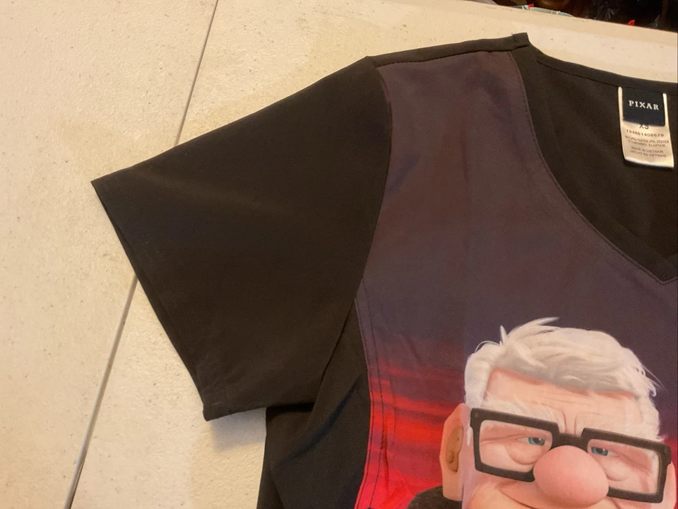 Scrub Top XS Tooniforms Disney Pixar UP “I Love You” V-Neck Unisex Brand New - Image 2 of 4