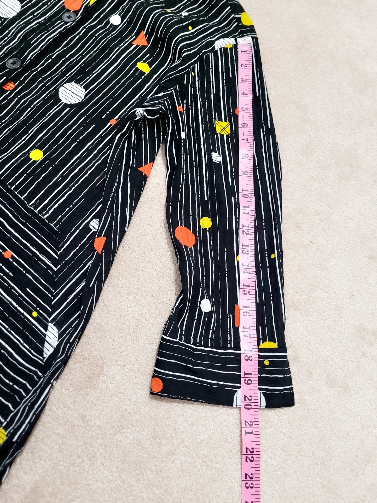 John Mark Size Medium Artsy Button Front Long Tun… - image 9