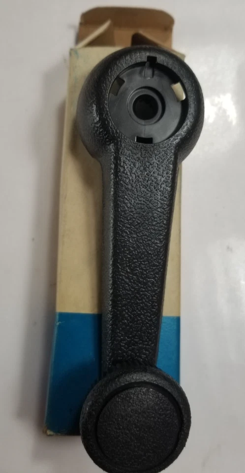 Оригинальная черная пластиковая рукоятка рукоятки окна Ford 77FB-B23342-AA 80-5230 для Ford Fiesta - Изображение 3 из 4