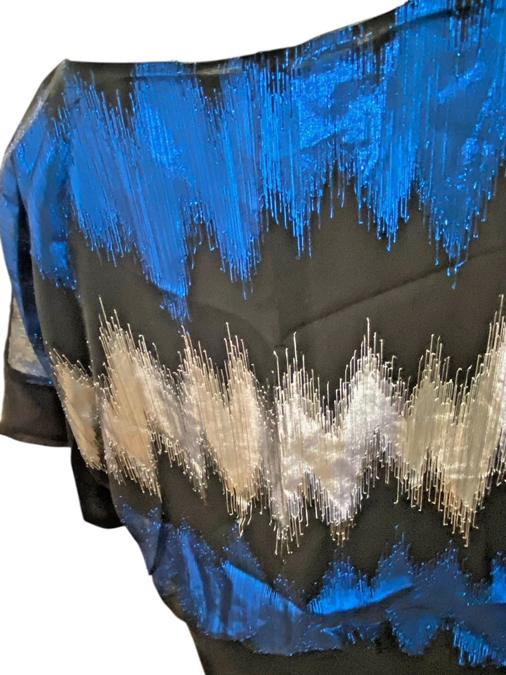 Vestido Año Nuevo 2026 De Colección Años 80 Siasia Corbata Lateral Dolman Kimono Manga IKat Brillo Foto 3 de 4