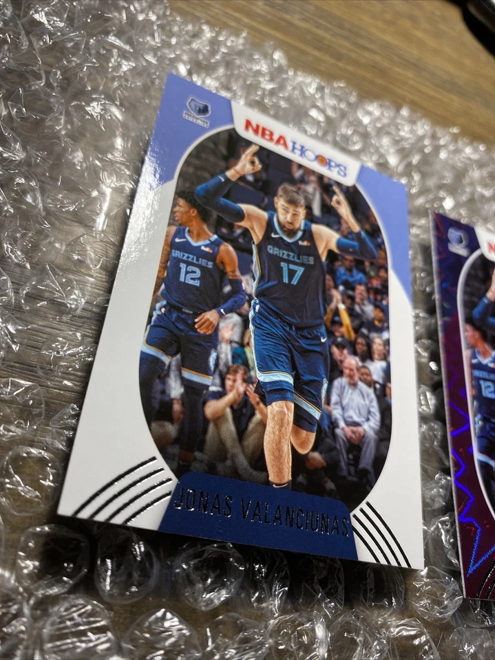 2020-21 Panini NBA Hoops Purple Explosion 29 parallel Jonas Valanciunas Memphis - Image 3 of 3