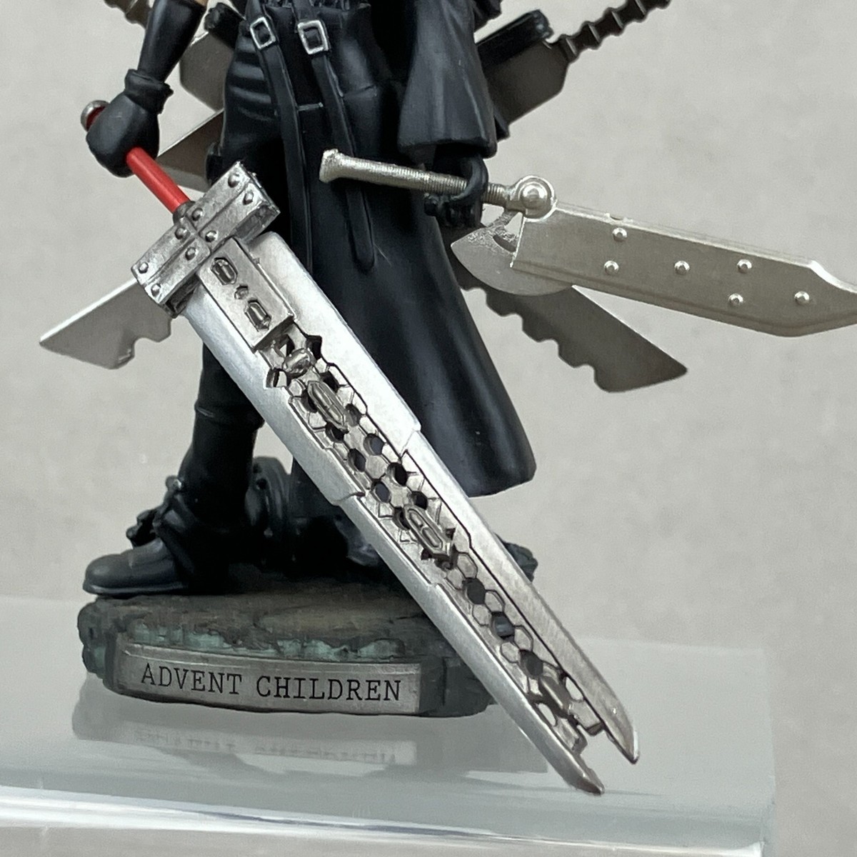 Square Enix Final Fantasy VII Advent Children Cloud Strife