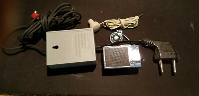 Vintage RARE Sony ICR-120 Ultra-compact AM Radio inc. Netzteil,Tasche, Ohrhörer 