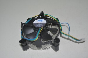 Intel E33681-001 FAN CPU Lüfter PC FAN Sockel 755 T Kühler PC Computer