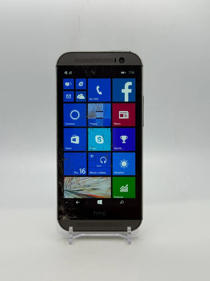 HTC One M8 - Silver - 32GB - (Verizon) - Windows Smartphone - Read Description - Image 3 of 4