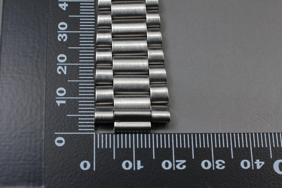 [Quasi come nuovo] Omega 1125 20 mm Bracciale in acciaio inossidabile 560... - Immagine 2 di 4