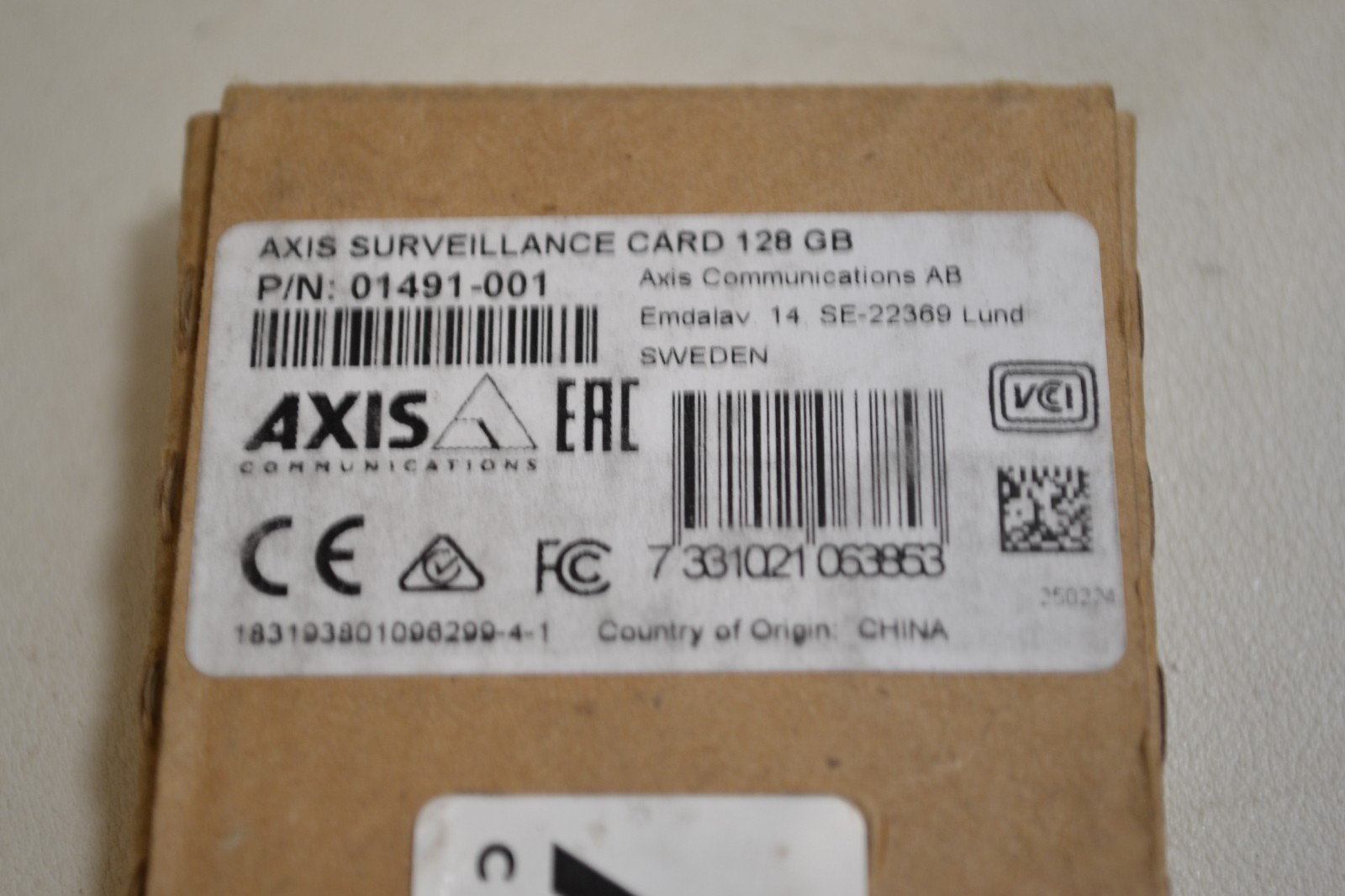 AXIS COMMUNICATIONS 01491-001 Surveillance Card 128GB