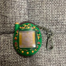 Bandai Keitai Kaitsu Tamagotchi Plus Akai Red Series Camouflage Virtual Game JP