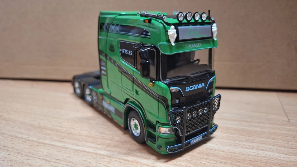 Scania NextGen Longline Zugmaschine "Rüssel Truck Show 2025" 1:50 Tekno - Bild 4 von 4
