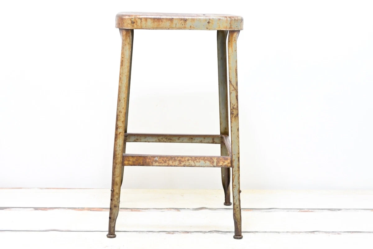 LYON FACTORY STOOL Putty whiteLYON AURORA ILL「FACTORY STOOL Putty 
