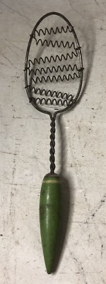 Vintage Green Wood Handle Twisted Wire Whisk Egg Beater Farmhouse Kitchen