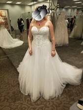 NEW Wedding Gown/ Ballgown/ Quince era w/ petticoat size 14