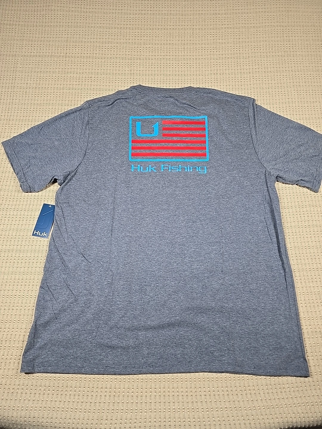 Medium Huk and Bars Tee Men Performance Fishing Shirt Sargasso Sea Heather Color
Opens in a new wind