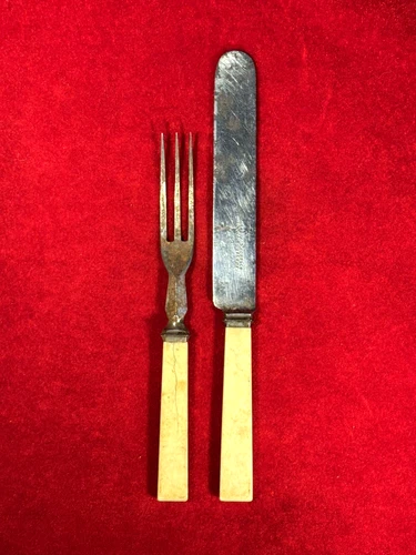 SCARCE CIVIL WAR ERA SOLDIER'S BONE HANDLE KNIFE & FORK / MAKER MARK