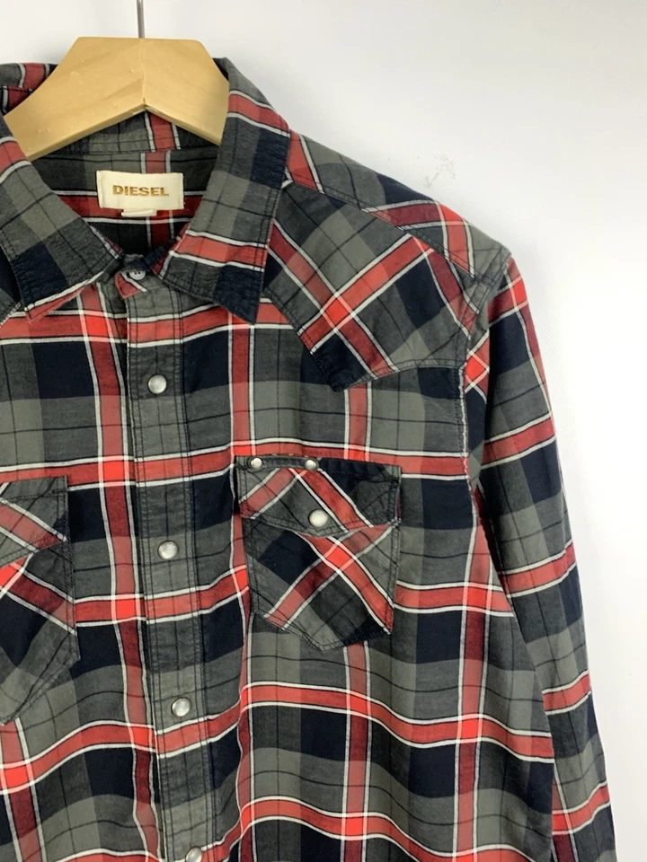 Diesel Shirt Button Up Men’s Size M Plaid Pattern Pocket Luxury Designer Casual - Image 4 of 4