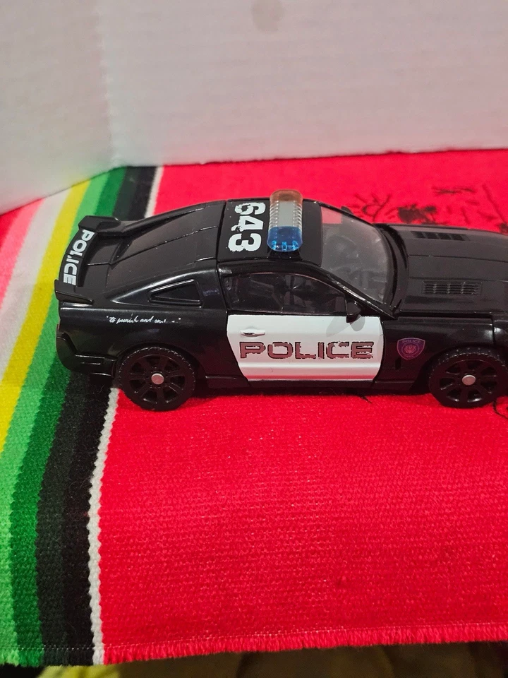 Transformers 2007 Movie Barricade Hasbro Deluxe Class Frenzy - Image 2 of 3