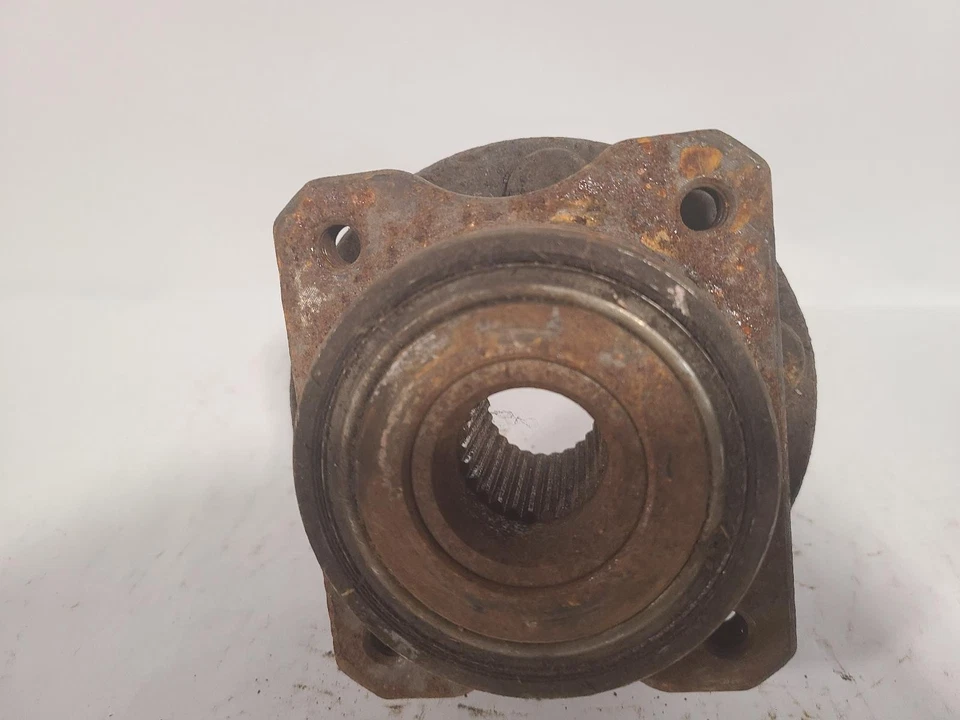 Buje de rueda delantera usado se adapta a: Dodge Caravan 1997 rueda delantera 14`` grado A Foto 2 de 4