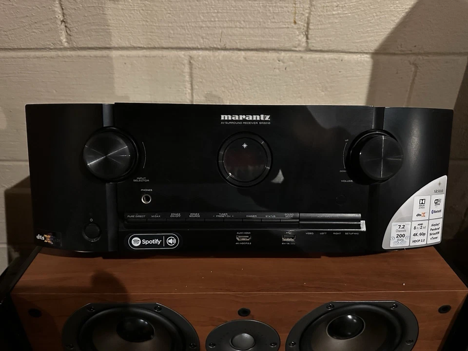 Altavoces de audio Marantz SR5010 y Polk Foto 2 de 4