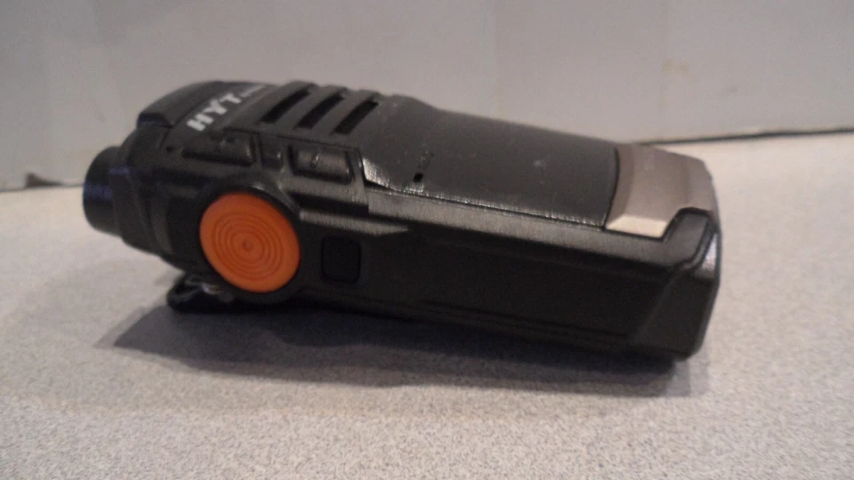 HYT TC-320U (1) UHF 400-470 MHz Two Way Radio - Image 2 of 4