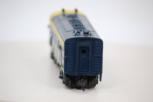Mantua Tyco HO Santa Fe #4015 Locomotive Blue & Yellow Runs 1:87 Gauge Scale - Picture 9 of 9