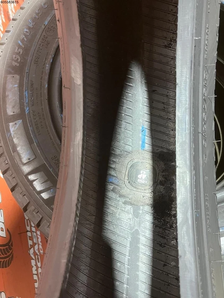 2x 215 75 R16C 116 114R FIRESTONE VANHAWK 7.5/7.8MM REF. 15163 - Imagen 2 de 4