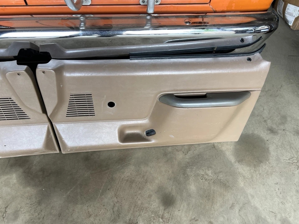 Camión Ford F-150/250/350 1987-1991 paneles de puertas manuales bronceados ambos L/R como en la foto Foto 4 de 4