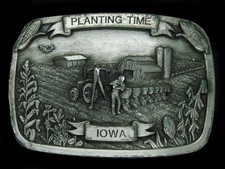 TH15158 VINTAGE 1985  IOWA PLANTING TIME  COMMEMORATIVE BELT BUCKLE