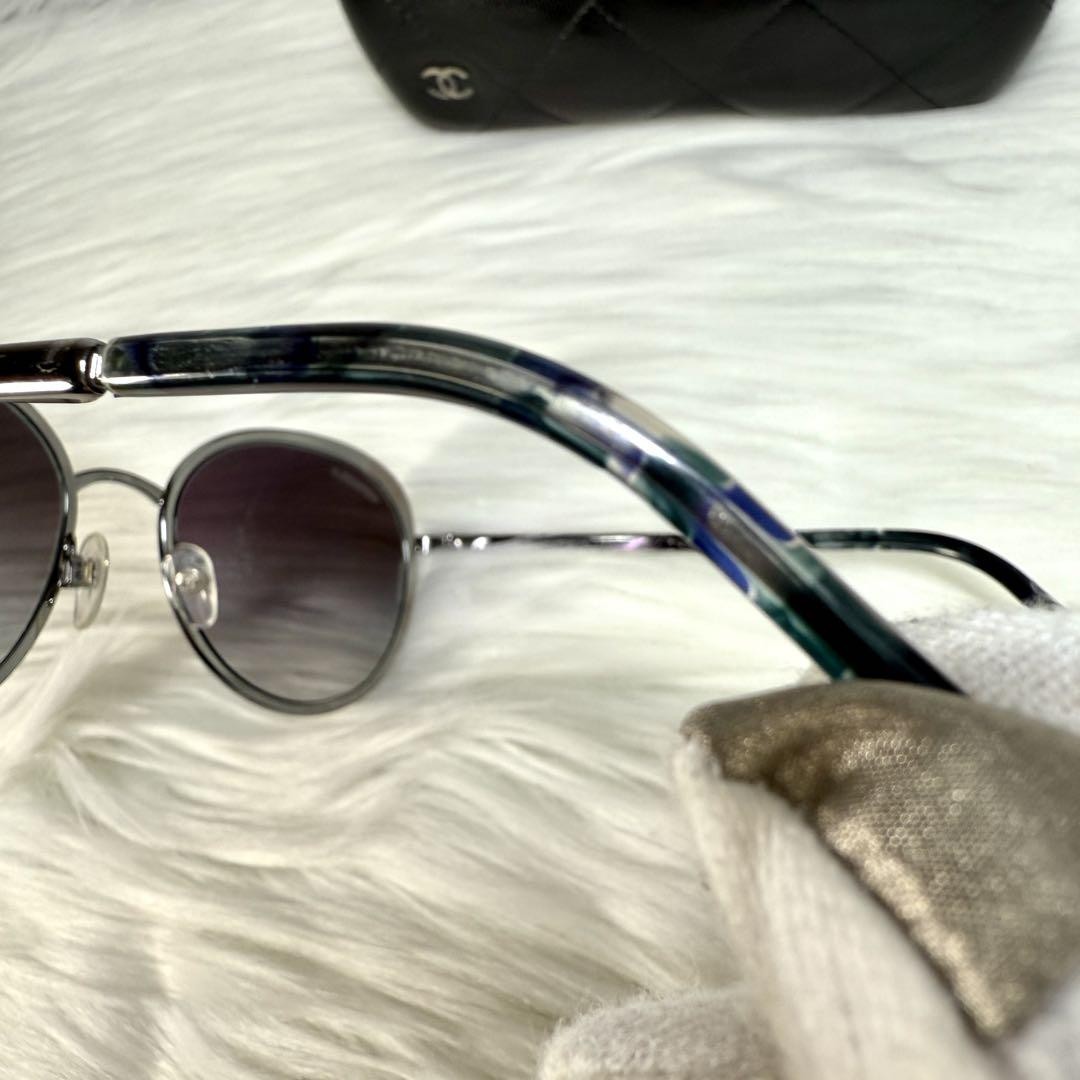 CHANEL サングラス オーバル メタル 4206 シルバー Chanel Oval Metal Sunglasses 4206 Silver Coco Logo Used B