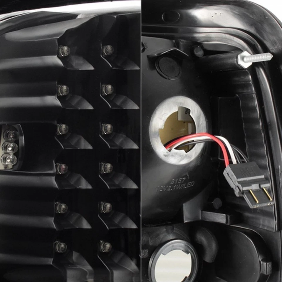 Par de luces traseras LED negras Xtune para Dodge Ram 1500 94-01/Ram 2500/3500 94-02 Foto 3 de 4