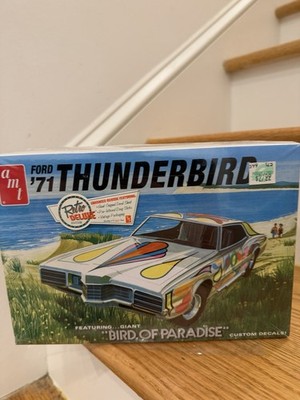 AMT 1/25 Scale 1971 Ford Thunderbird Bird of Paradise Model Car Kit #AMT-920 New