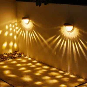 2Pcs LED Éclairage mural solaire Jardin extérieur Fence Chemin Deck Stair Lampes