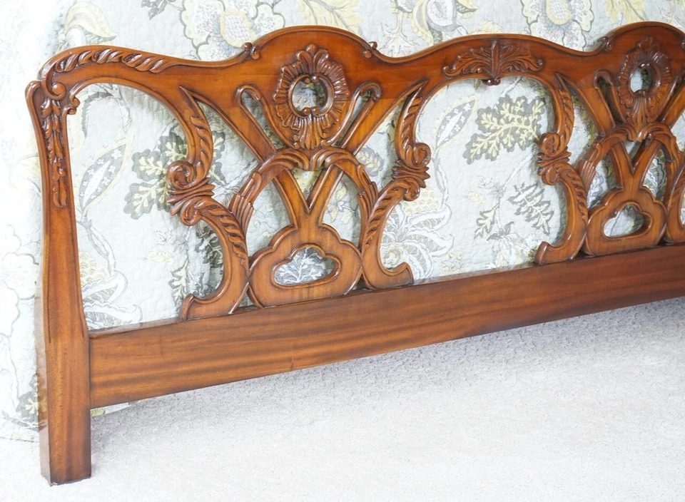 Cabecero de cama Chippendale caoba tamaño king estribo y rieles Foto 4 de 4