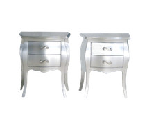 Coppia Comodini bombati barocco foglia argento in legno massello