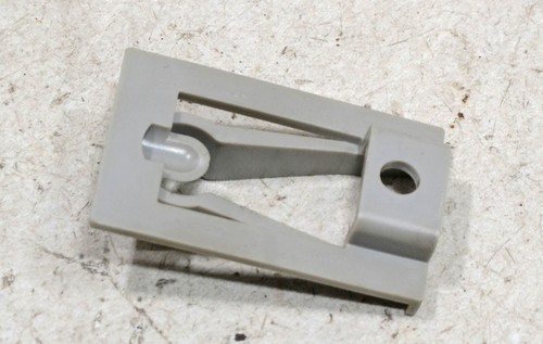 FORD Mondeo 2 II Turnier Bj 98 Halter Halterung B4V0A #101398-F333