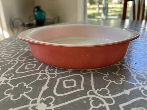 Vintage PYREX 8" Ovenware Round Casserole Baking Dish #221 Flamingo Pink T28