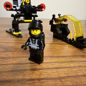 LEGO Space Blacktron Alienator 6876 Complete With Instructions
