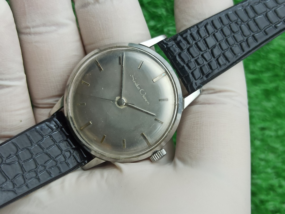 Vintage Seiko Crown Seikosha J14032 Diashock Manual Windng 19