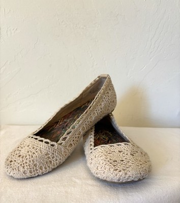 Fergalicious by Fergie Mosley Ballet Flats Beige Crochet Cushioned Footbed 6 M