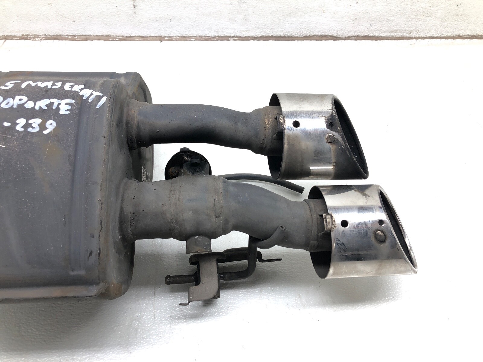 2014-2020 MASERATI QUATTROPORTE 3.0L AWD REAR EXHAUST MUFFLER OEM #CUT OFF.