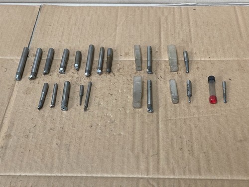 Lot of 18 boring bars boring head - cylindrical tails Ø 6 / 8 / 10 mm - Picture 1 of 5