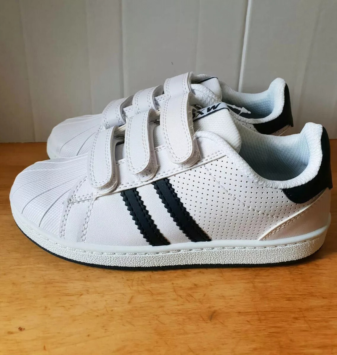 Infant Boys Junior Trainers School Sport Casual Shoes Size UK 8 2 White
