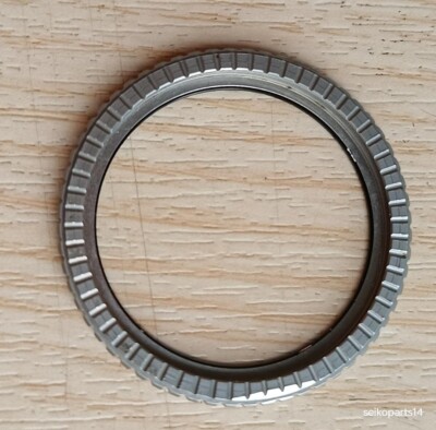 GENUINE SEIKO BLACK ROTATING BEZEL RING INSERT SEIKO 7A28-7040